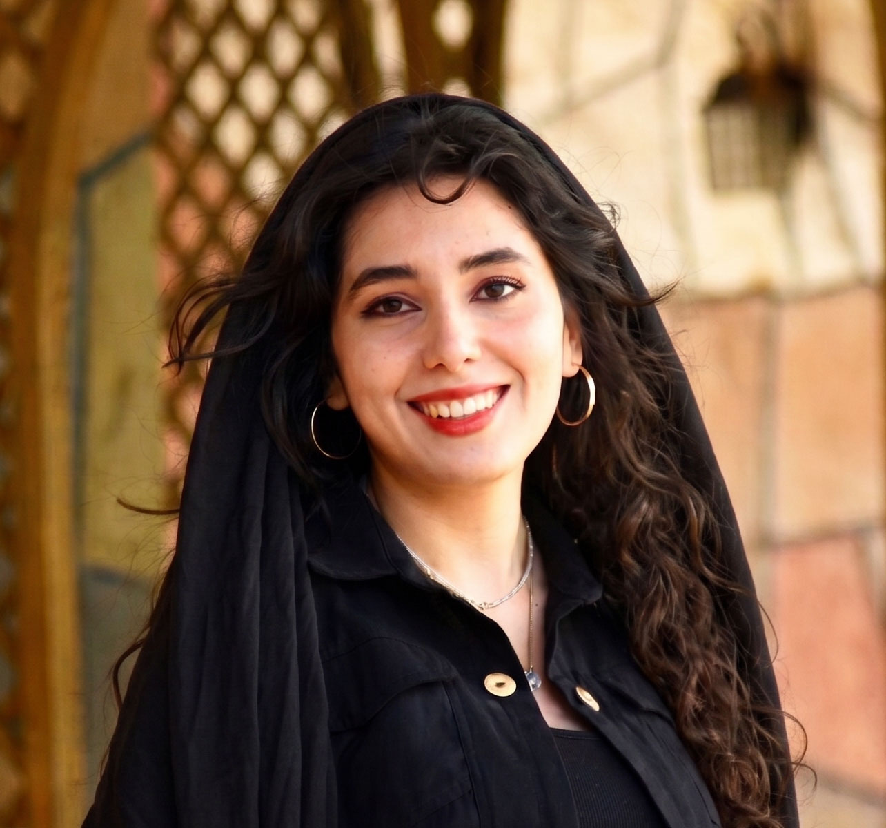 استاد پانیذ برنا - مدیر هنری و گرافیک در آکادمی برنامه‌نویسی و هوش مصنوعی داناورس